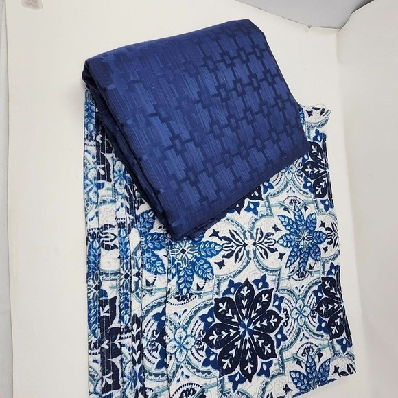 Tablescape Bundle - Delph Blue Tablecloth With 6 Placemats #9 - Picture 1 of 3